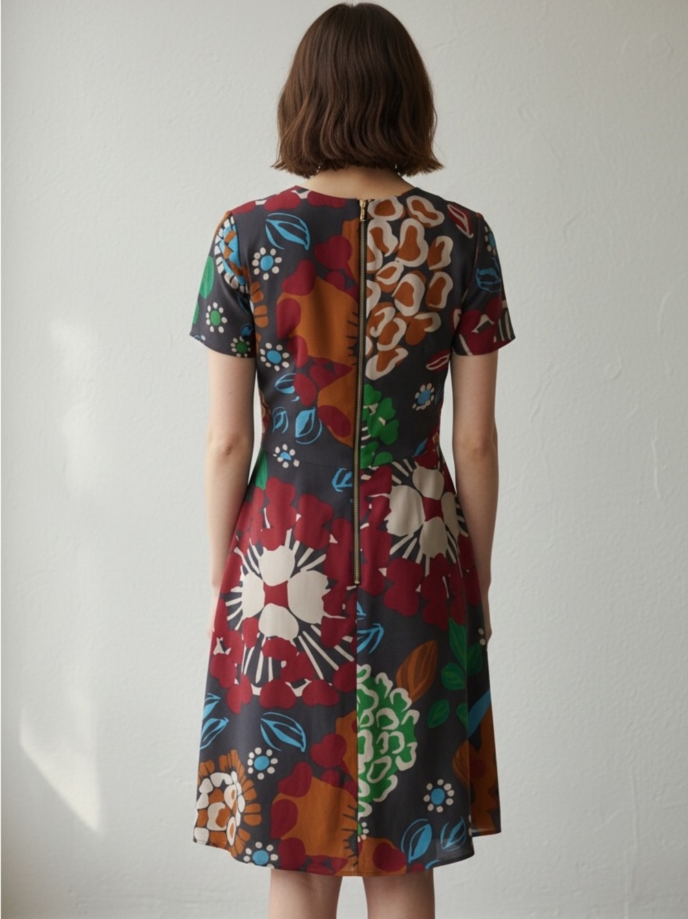 Burberry Multicolor Floral Short Sleeve Mini Dress - Green, Brown, Blue - Picture 3 of 4